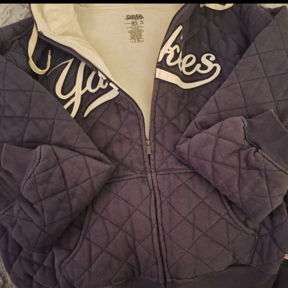New York Yankees Quilted Jacket - Navy Blue & White Genuine Stitches Gear SZ XL - Picture 12 of 12